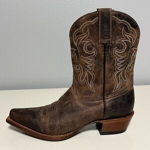 Shyanne Womens Sz 8.5M Western Cowgirl Cowboy Boots Snip Toe Brown Leather